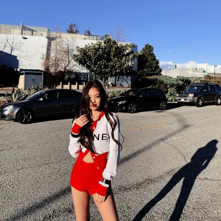reiyi_'s tweet photo. like/rt for save 💗
#BLACKPINK #JENNIE #블랙핑크 #젠니 #icons #jennieicon #JennieKim https://t.co/UjrOt3zAeg