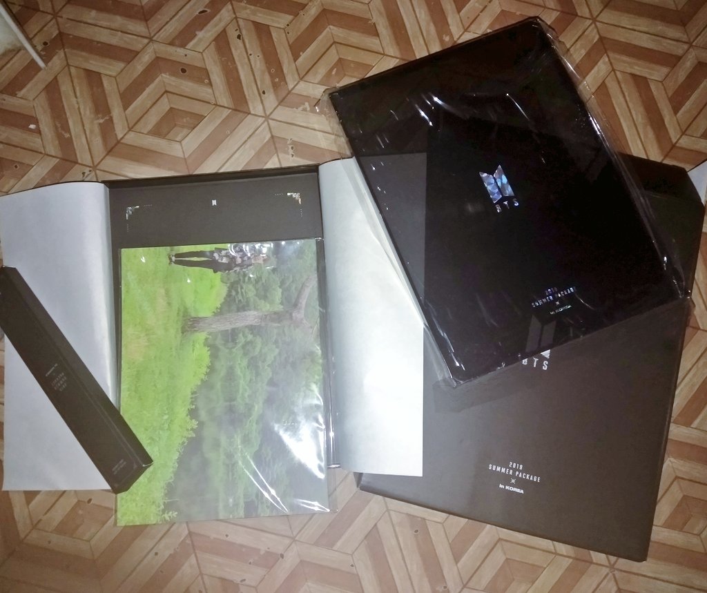 OHSEOULPH's tweet photo. pls rt! 
On-hand BTS Summer Package 2019 

- unsealed 
- no dvd, drawing diary and folding screen 
- GOOD AS NEW! 

PRICE: 1,500php (free sf via LBC pick-up) 
*can lower until 1,400php if kukunin agad*

Please send me a DM! ⭐ https://t.co/UxCuviAzeu