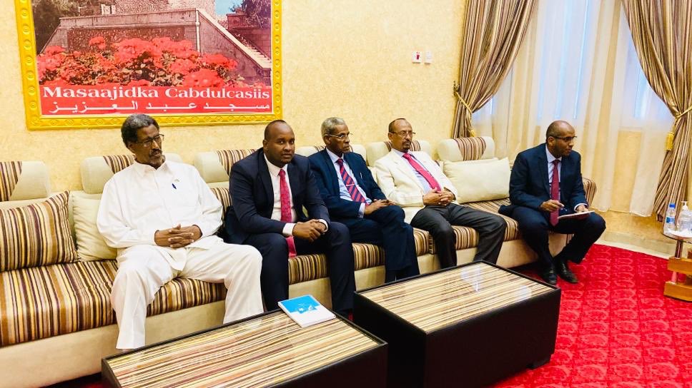 Halima_Yarey's tweet photo. Together with members of the commission, I’ve today updated President @M_Farmaajo and Prime Minister @HassanAKhaire on the status of the technical preparations for the elections in the next yea https://t.co/xLZ2qpPi8k