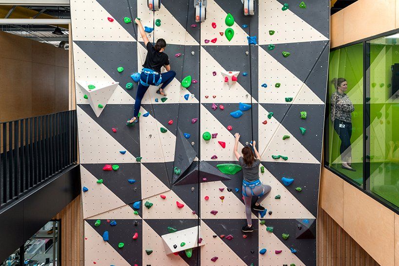 designboom's tweet image. wmb studio completes a robotics company's office with a climbing wall in cambridge
designboom.com/architecture/w…