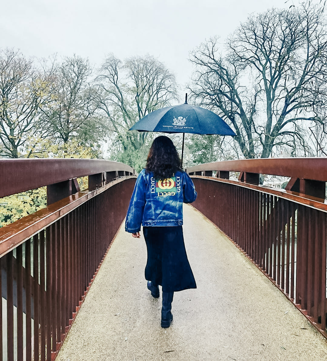 Rainy winter days give our private island countryside a different appeal, it’s almost mystical. Grab an umbrella from our Front Office and head out to explore the grounds of Monkey Island Estate to experience something a little different from the usual.
📷:@angeline_mks
