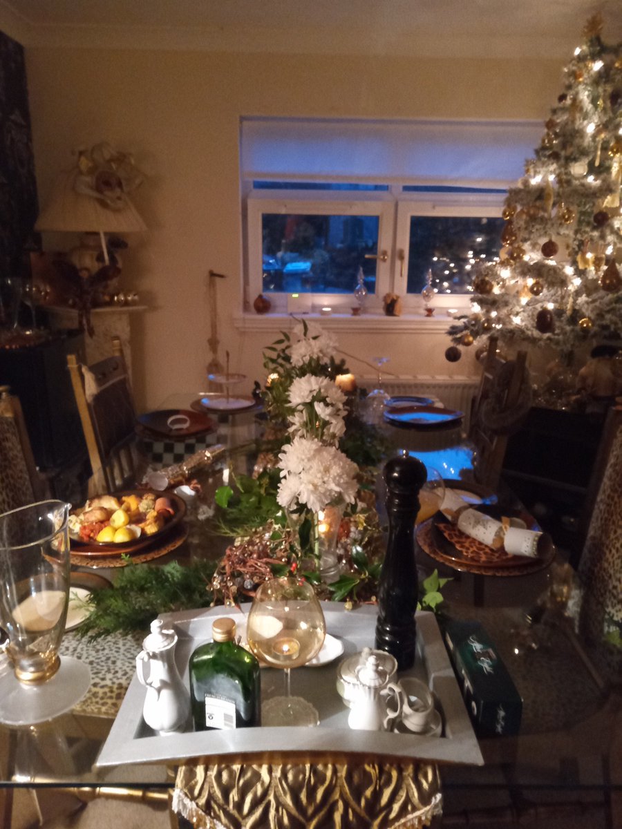 MissWalters7's tweet photo. Hope everyone had a magical Christmas with great food and the best company xx

As you can see, my vegetarian Christmas Dinner was amazing and spending it at mum's is like having my holiday in Narnia 😍✨ #Christmas #fooood

Now to prepare for day 2 of Christmas with my in-laws ❤️ https://t.co/CECQQYEKu9