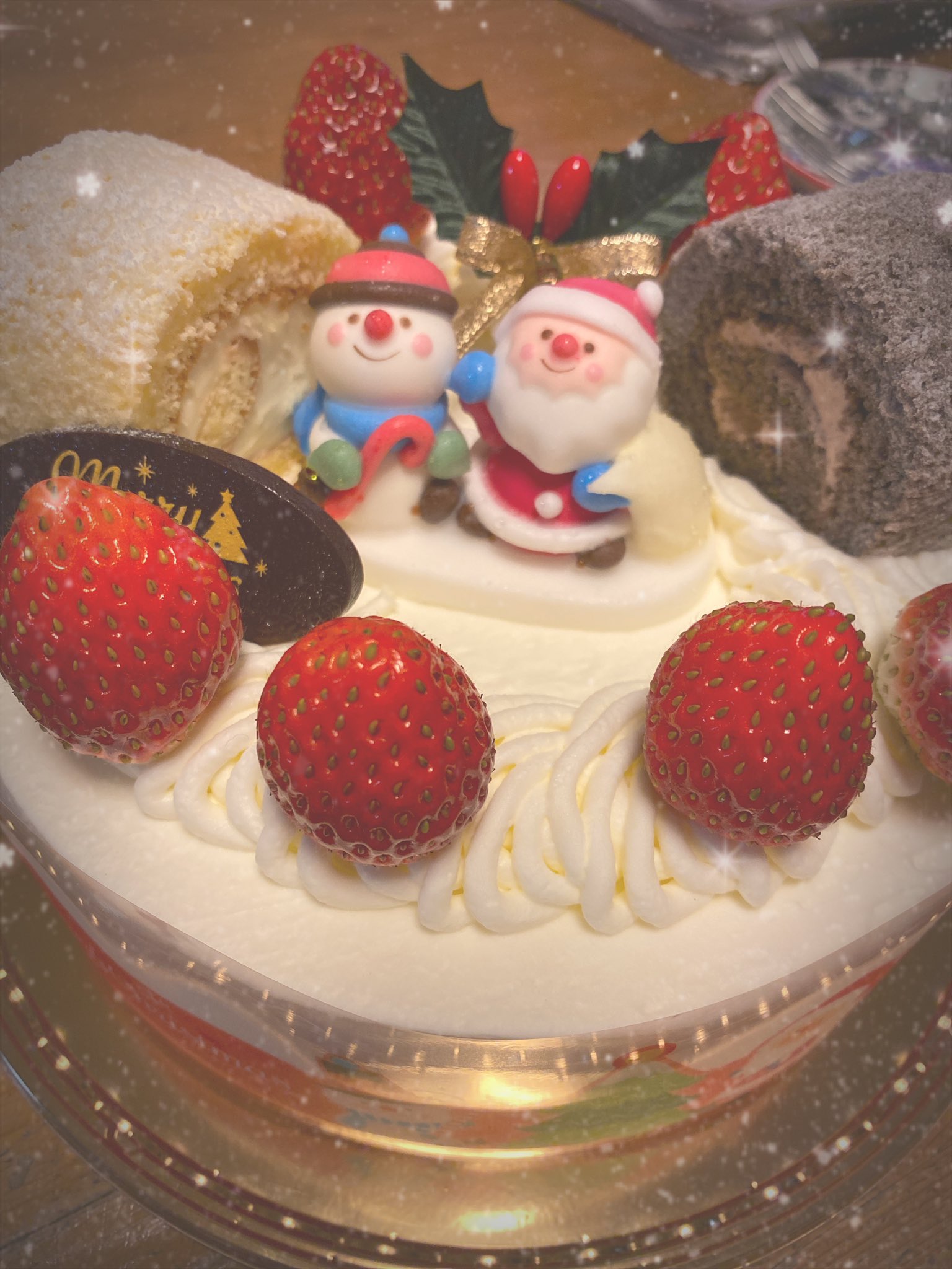 かわ ゆか 長男の帰省に合わせて 1日遅れのxmasをしようとシャトレーゼへ まさか ホールケーキが半額なんて シャトレーゼさんありがとう T Co Jk2ecj2wss Twitter