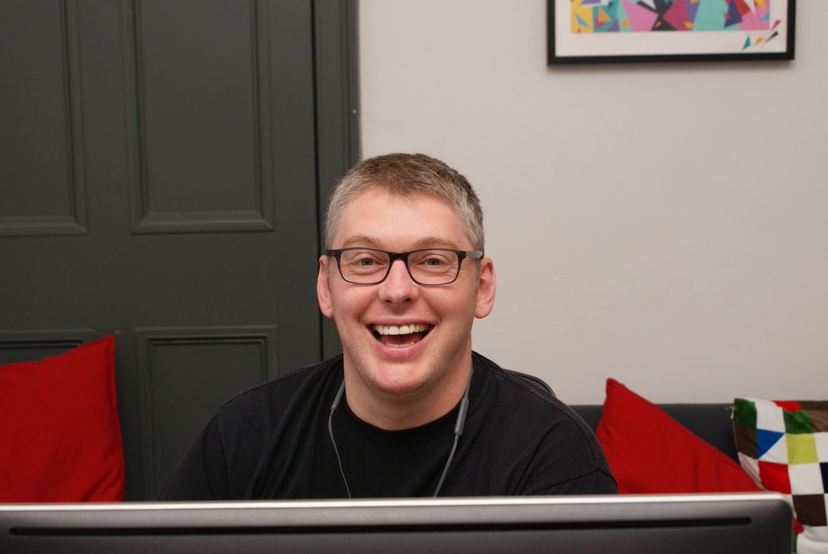 Wishing a big HAPPY BIRTHDAY to our Director Ross! 🎂 Another year older but you don't look a day over 21 🤪💫