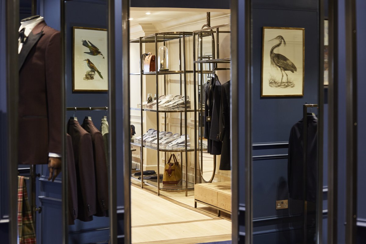 Chester_Barrie's tweet photo. Christmas day may be over, but here at Chester Barrie we're keeping the festive spirit alive with 70% off ALL collections in our Boxing Day Sale. Discover online today and in-store from tomorrow. https://t.co/WqUMpk2ZOv https://t.co/U05WbqOn3C