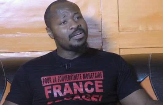 TagueDame's tweet photo. Libéré #Guy Marius Sagna #Ousmane et #leuz stop
#Éliminé guy #Marius c'est pas possible
#Nio_Lank on va pas payé pour Toi ton Frère #Aliou 600 mil milliards tes #Ministre Prodac 30 milliards tes #Dg Mamour Diallo 94 et d'autres
@GMSagna1 @malamine_jr @aar_li_nu_bokk @Waangri https://t.co/fsVytNxScB