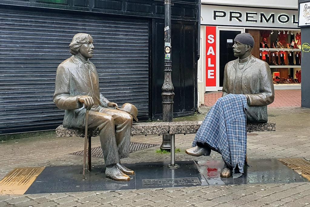 Nice knee rug old chap.  #Galway #GalwayStatues