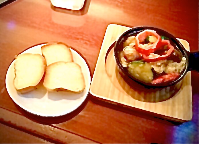 12monstera15's tweet photo. #チキンアヒージョ#ajillo#monster#モンステラ#bar＃バー#ばー#天王寺区#上本町#谷町九丁目#アメリカン#ダイニング#アメリカンダイニング#ダイニングバー#食事#ピザ#ステーキ#アヒージョ#ウイスキー#バーボン#カクテル#海外beer https://t.co/DuIzUhqsHM