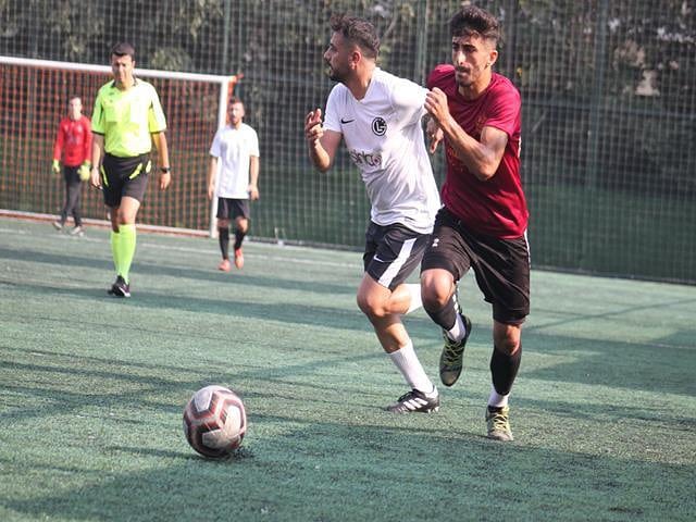 Transfer
<a href="/PisBurunFc/">PisBurunFc</a>  takiminin yildiz oyuncusu Nuri Atalay Yedibelada .. 
<a href="/AnadoluLigi/">EIoṉ̲ Muʂⱪ ̲̲ ®</a>