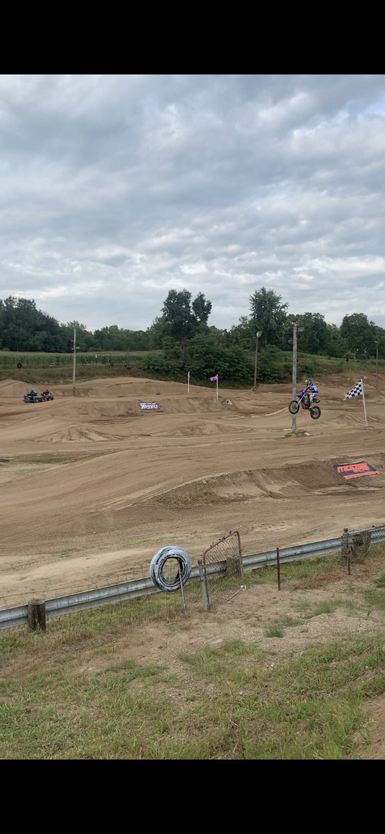 LenkerBrandon's tweet photo. Ok now that Christmas is over I’m so ready for racing, 80 degree weather, boat days, bonfires, camping, road trips and much more. https://t.co/oHhbmAm6ut