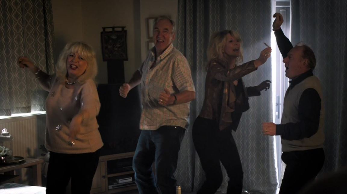 lizo_mzimba's tweet photo. Christmas Day 2009: Larry Lamb tops the Xmas ratings with Archie's brutal murder in the Queen Vic

Christmas Day 2019: Larry Lamb tops the Xmas ratings with Mick high as a kite, dancing around his living room to Dreadlock Holiday

#EastEnders #GavinAndStacey 
@LarryLamb47 https://t.co/U7p082qJJI
