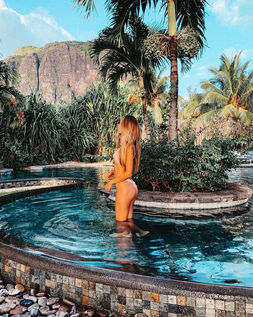 Even after all the Christmas gift, spoil yourself on this Island Paradise.💙

#smileallthestay