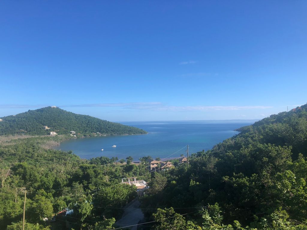 RentVillaStJohn's tweet photo. The U.S. #Virgin_Islands, an archipelago of #islands, is an amazing #destination with a #tropical_climate, #beaches, #hills and reefs. In terms of #accommodations, St. John, #USVI #Rental_Villas offers #beautiful_vacation_villa_rentals_in_USVI at budget-friendly prices. https://t.co/TNWBuSRb41