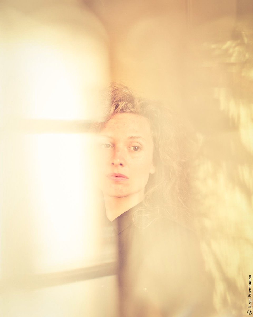 Lembra! Mañá venres 27dec no <a href="/MARCOVigo3/">MARCO Vigo</a> 3ª sesión ciclo #TraballadorasDaImaxe organizado por <a href="/AmigosMARCO/">Amigos do MARCO</a> con #RenataOtero e #DianaToucedo como protagonistas, acompañadas por #ChisOliveira. A xornada promete!