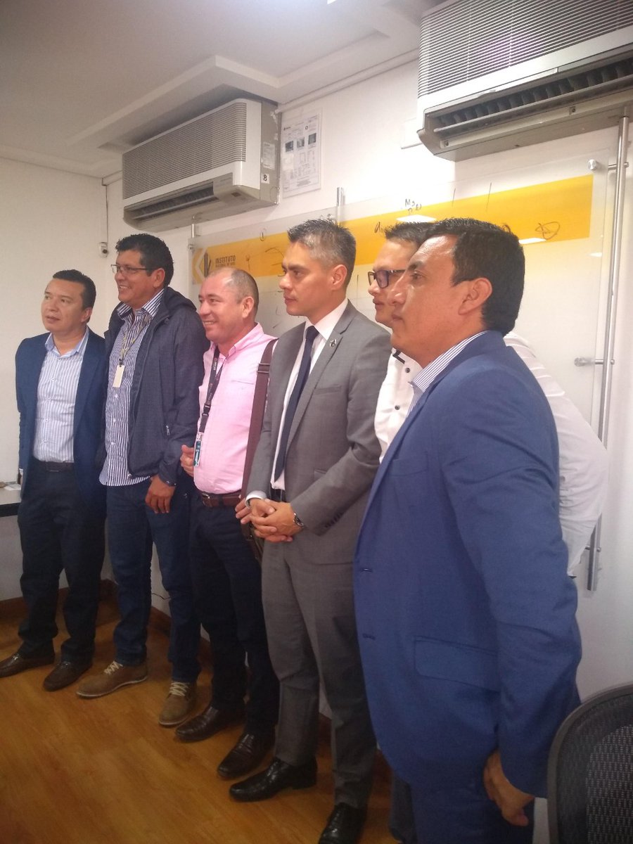 AlcaldiaPZA's tweet photo. #ResultadosDeUnBuenGobierno
El 24 de dic. el alcalde @FAVIOVEGAPAZ  firmó convenio con el @InviasOficial para el mantenimiento y mejoramiento del tramo vial que sale de la marginal de la selva hacia la vereda la Mesa. Gracias al trabajo del S. Yeferson Peñaloza y @Rep_Cristancho https://t.co/bvc1hayZWM