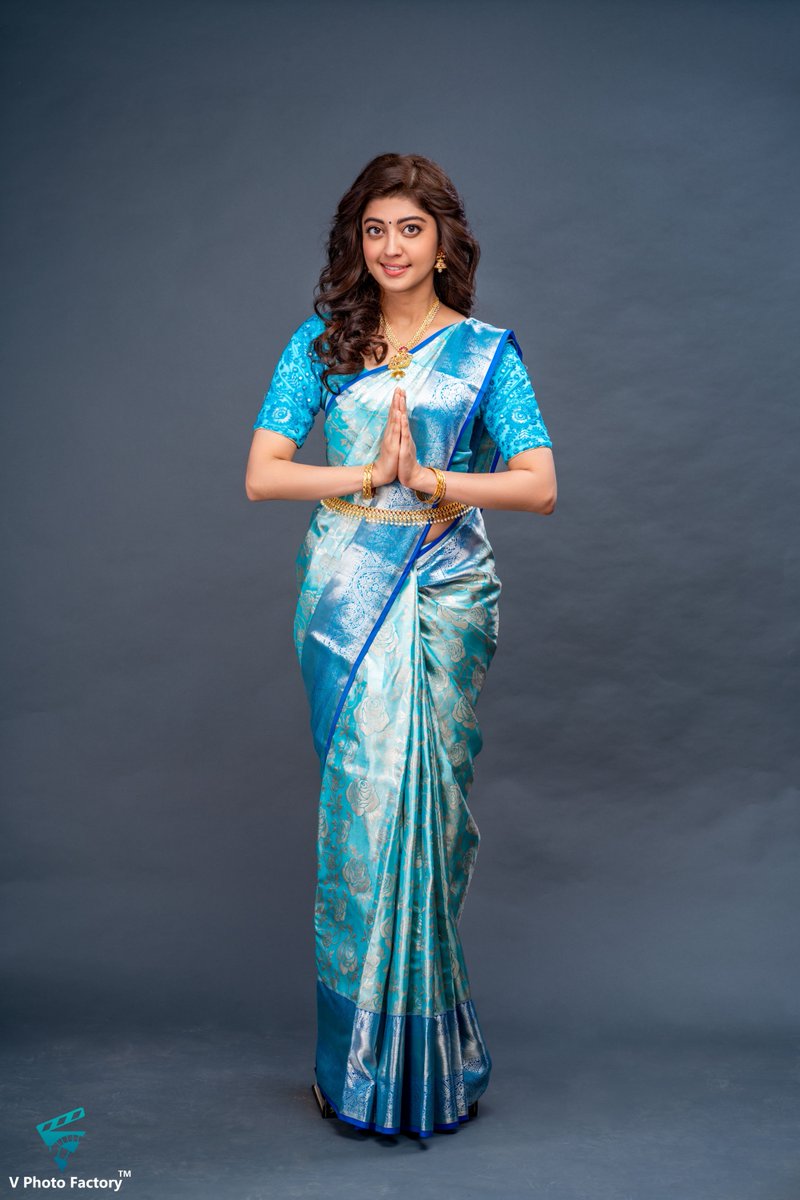 VijPhotoFactory's tweet photo. When the fair, beautiful, and elegant @pranitasubhash is captured in a photograph by us.

#fashionphotography #actress #photography #PhotoOfTheDay #Photoshoot #indianphotographers #Vijayawada #AndhraPradesh #VPF #VPhotoFactory https://t.co/Xpj1E1rrPH