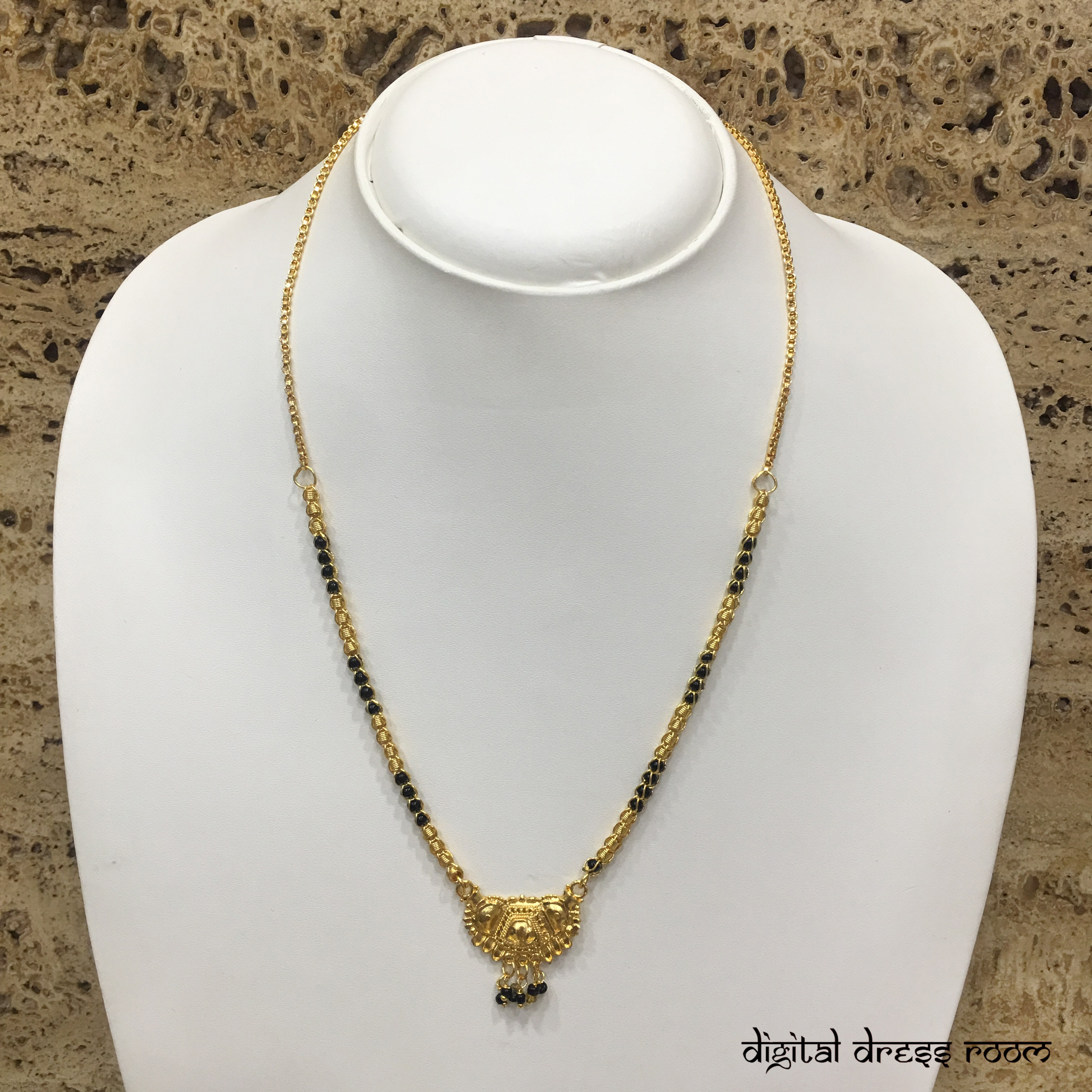 Latest short hotsell mangalsutra design 2019