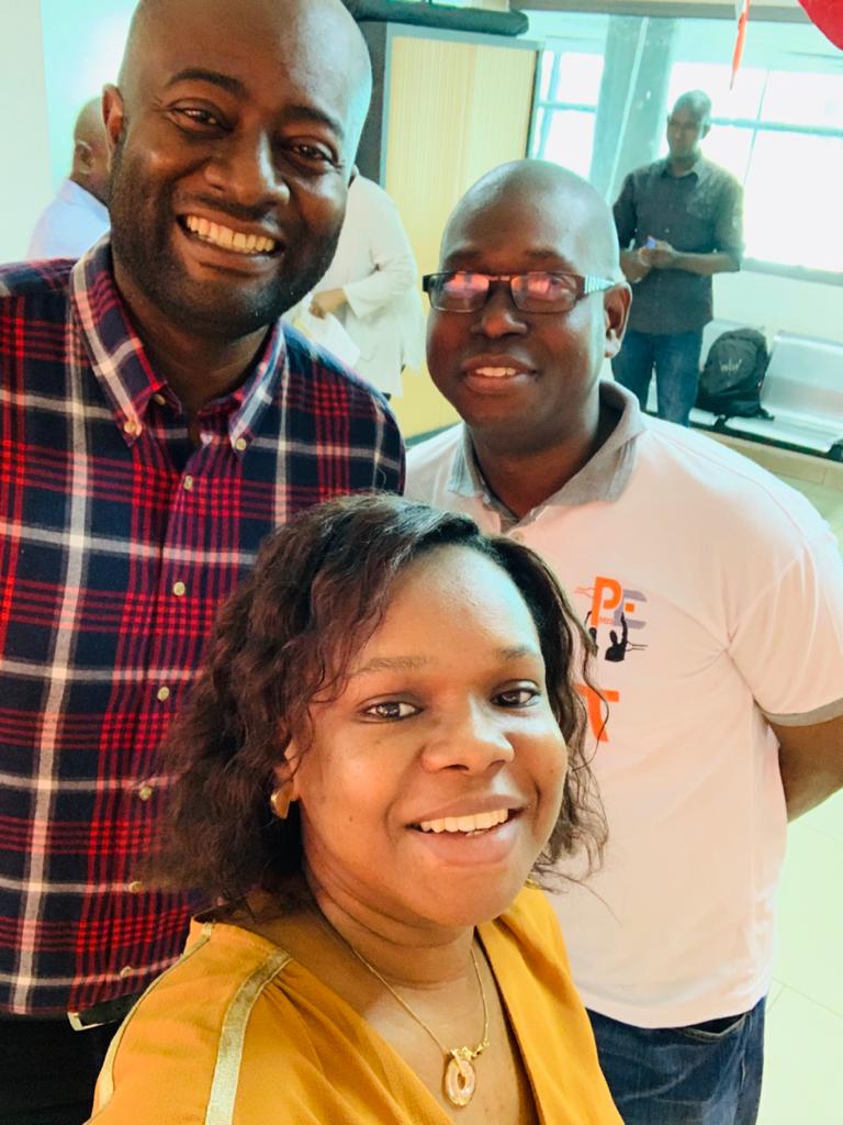 Orange_Mali's tweet photo. Top départ pour l’opération Yiriwa.
Les équipes #B2B_OML engagées à promouvoir #Yiriwa_OML, une offre dédiée aux professionnels.
#Awkerefe https://t.co/1InH1LXMsn