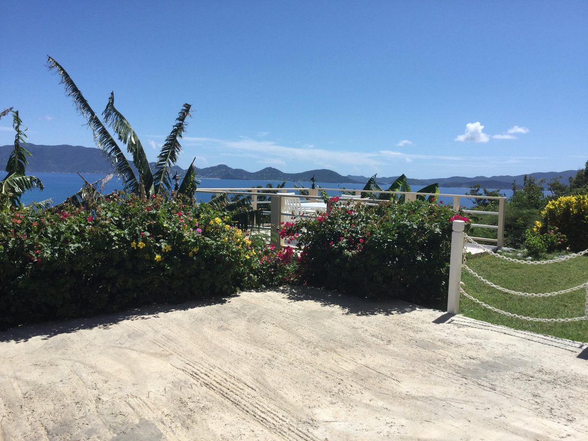 OceanView_Villa's tweet photo. #Jost_van_dyke is a very #beautiful_destination in the #British_Virgin_Islands, which is part of an island chain in the #Caribbean_Sea. Aside from good weather situations year-round, it has #luxurious_plants, #prairies, #coastal_places, etc.     https://t.co/e3VC2kZeSN https://t.co/GdCdKvZcJS