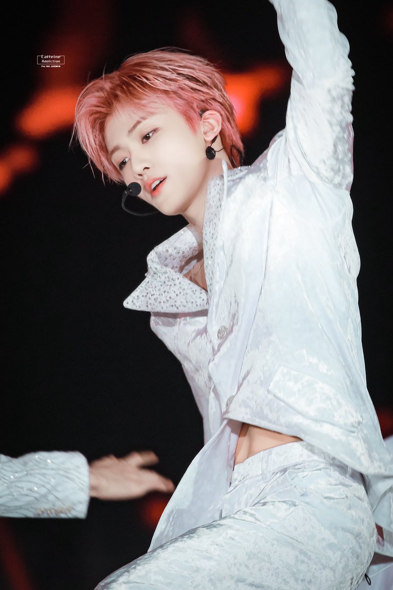 CaffeineA0813's tweet photo. 20191225 SBS가요대전 
 🤐🤐🤐
#재민 #나재민 #NCT_DREAM #JAEMIN https://t.co/G1gu7JvYwL