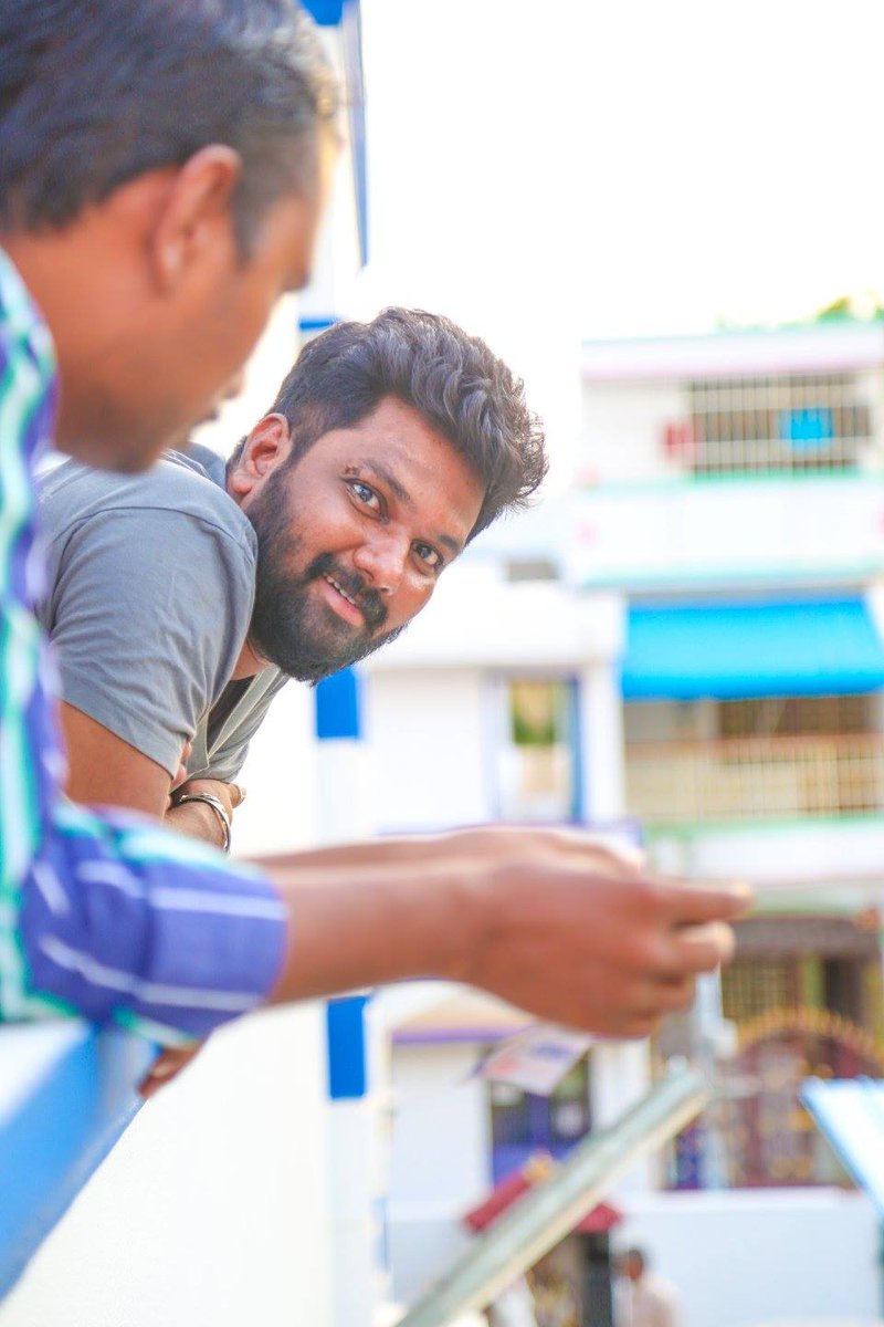 Jackanto_'s tweet photo. #DesignersThursday

Design gossips with Nandha Singaravelu. The Design Educator. 

Full design gossip: https://t.co/X3GwRlLudw
.
.
.
#educator #designer #DesignMentor #45MinutesWithDesigner #45Minutes #DesignersAnger #JackAnto #DesignersLife #DesignGossips #StillChewing https://t.co/E7Ly1GZags