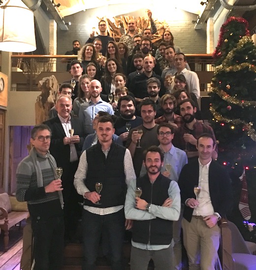 Alors que Noël s’achève à peine, et que la Saint Sylvestre approche à grands pas, toute l’équipe d’ERTUS Group vous souhaite d’excellentes fêtes de fin d'année 🥂