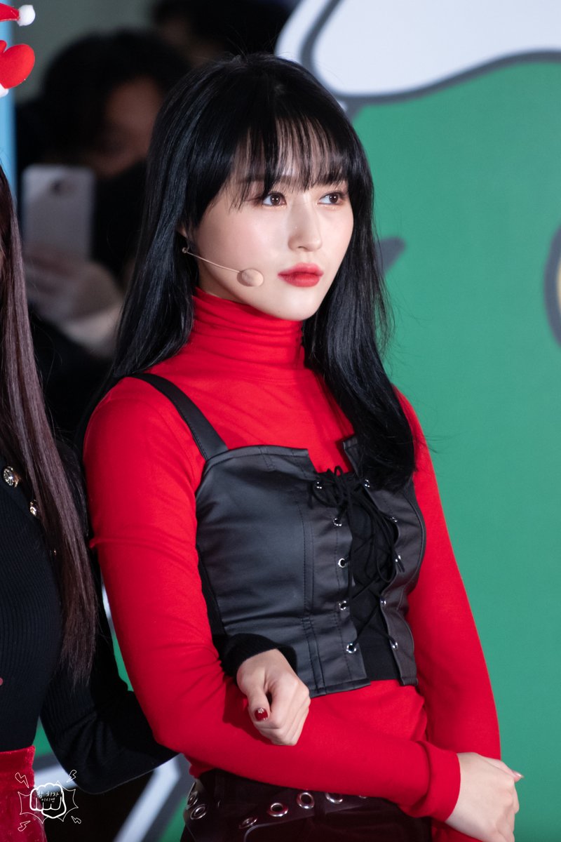 191224 코엑스 윈터 페스티벌 HQ

왜 너무 귀여워 😍

#드림캐쳐 #시연
#Dreamcatcher #Siyeon
<a href="/hf_dreamcatcher/">드림캐쳐 Dreamcatcher</a> <a href="/jp_dreamcatcher/">`</a>