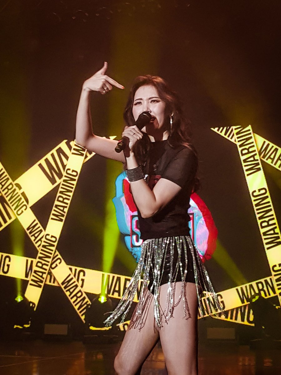 MRGLiveOfficial's tweet image. 📣Toronto, do you remember this show?! @official_sunmi_ packed @QueenETheatreTO and put on such an exciting performance, that it made our top 2019 highlights! Who was in the crowd? Comment below! 

📸@m1cstan