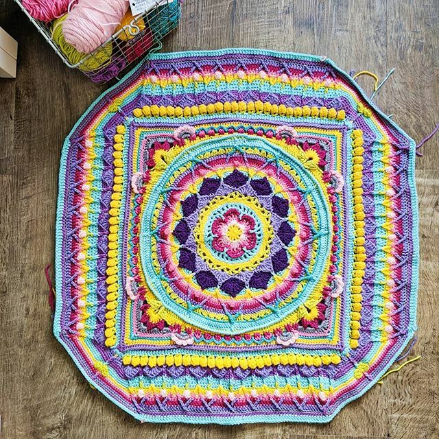 lifemadecreate's tweet photo. My first #crochet #wip to finish in 2020. #sophiesuniverse #throwbackto2015 https://t.co/R4LPP8C8re https://t.co/tzQJTYV2dR