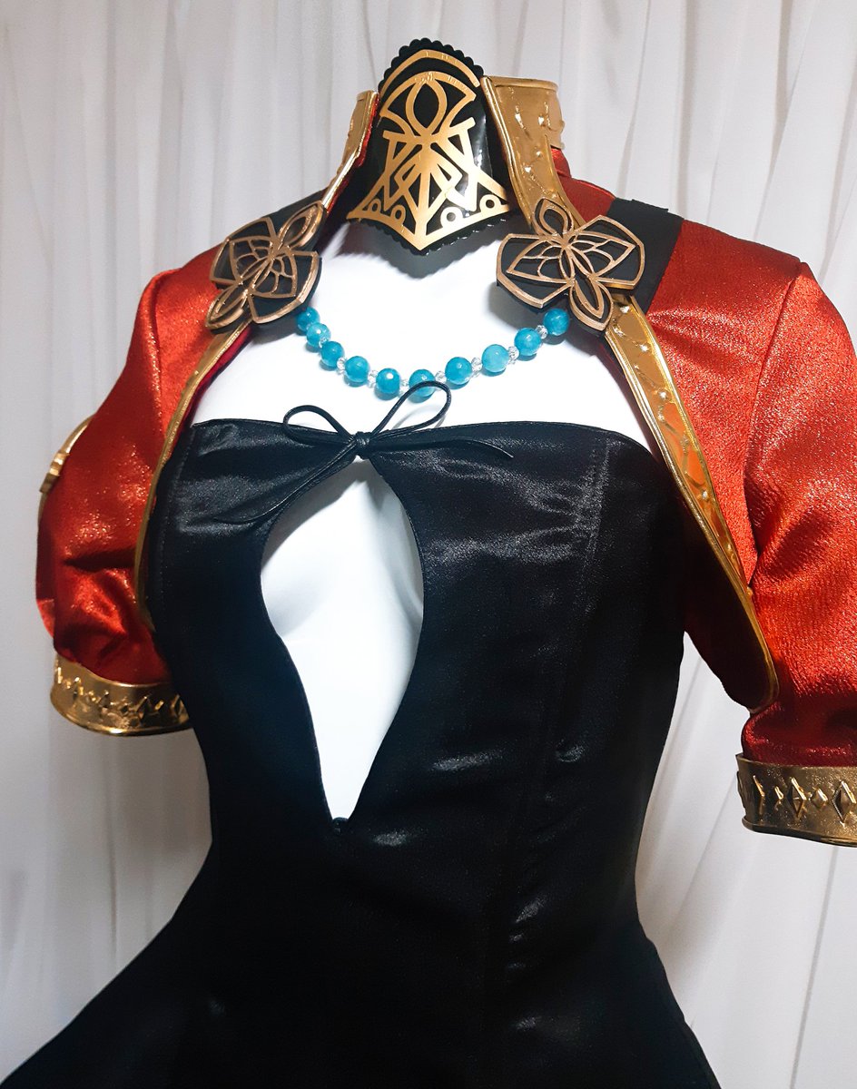 ASASD0130's tweet image. 사이퍼즈 - 디아나 스페셜코스튬💖

코스프레 의상 제작하였습니다.
가슴패드와 전체와이어가 내장되어 깔끔하게 떨어지는 라인에 스커트밑단에도 와이어가 내장되어있어 퍼지는 라인이나 주름을 자유롭게 조절할 수 있습니다

#니오샵 #카므 #코스프레의상 #코스프레의상제작 #사이퍼즈 #게임코스프레