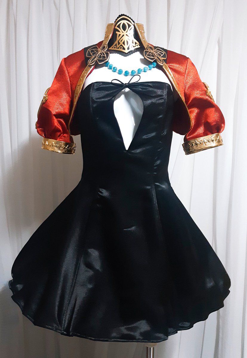 ASASD0130's tweet image. 사이퍼즈 - 디아나 스페셜코스튬💖

코스프레 의상 제작하였습니다.
가슴패드와 전체와이어가 내장되어 깔끔하게 떨어지는 라인에 스커트밑단에도 와이어가 내장되어있어 퍼지는 라인이나 주름을 자유롭게 조절할 수 있습니다

#니오샵 #카므 #코스프레의상 #코스프레의상제작 #사이퍼즈 #게임코스프레