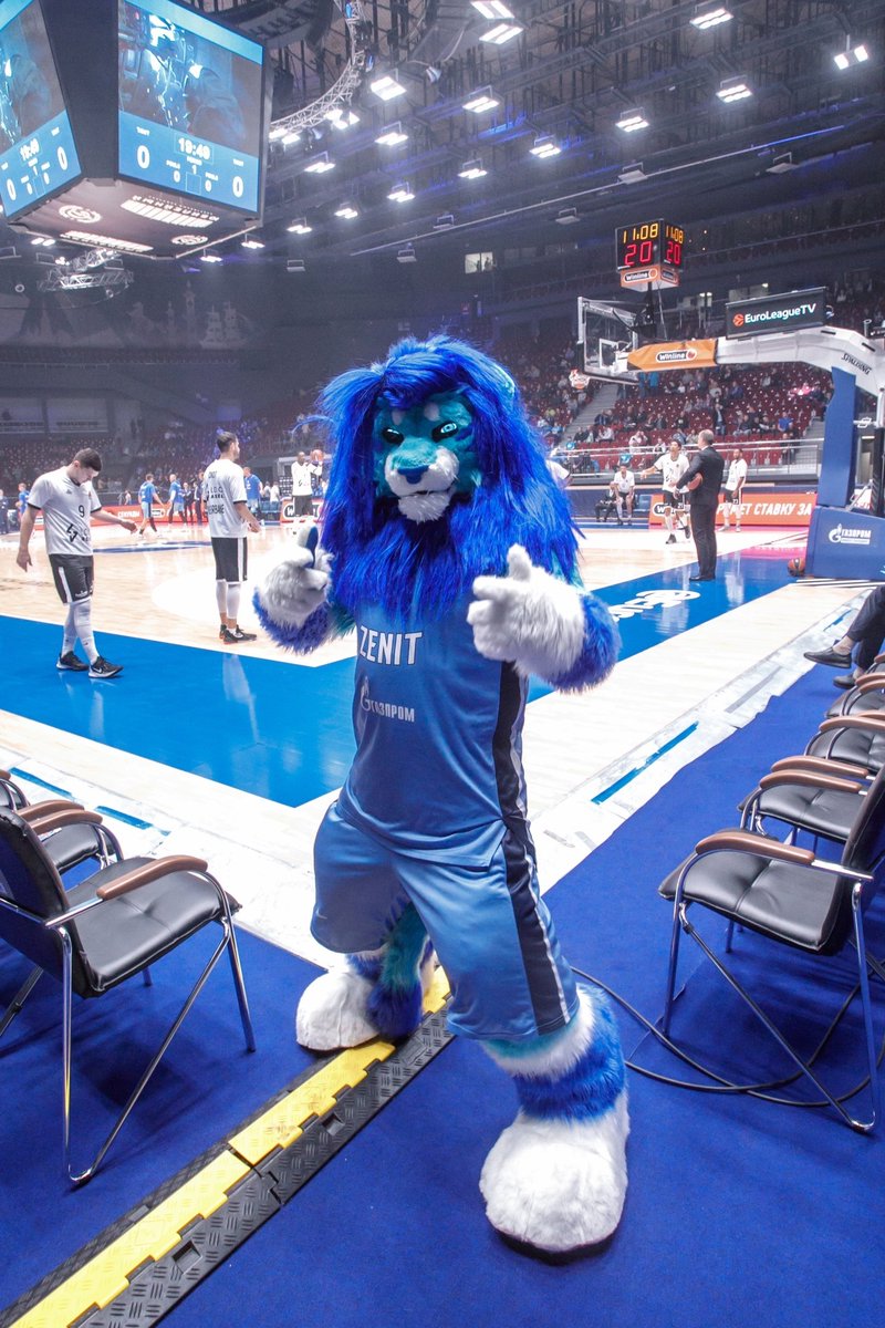 OmegaLionessVY's tweet photo. The result of collaboration of two teams - our and Wingfur Team. It's a new mascot of St. Petersberg "Zenit" team :) (our part - plastic base of the lion mask + teeth) #zenit #lion #animatronic #furry #fursuit #zenitspb #mascot #costume #mask #3dprint https://t.co/ALVbKfbqYE