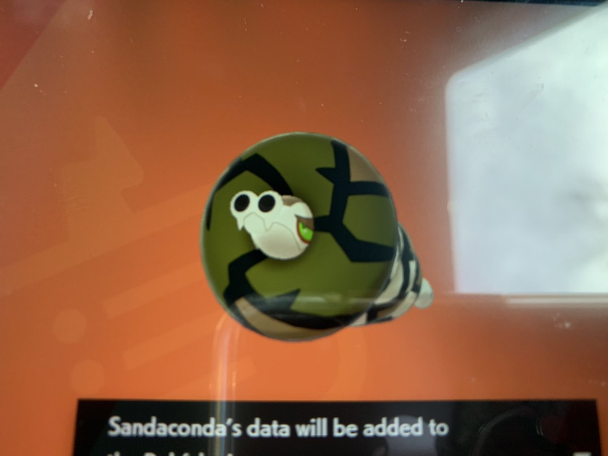 uknowdev_'s tweet image. Why sandaconda look like he’s wearing clout goggles