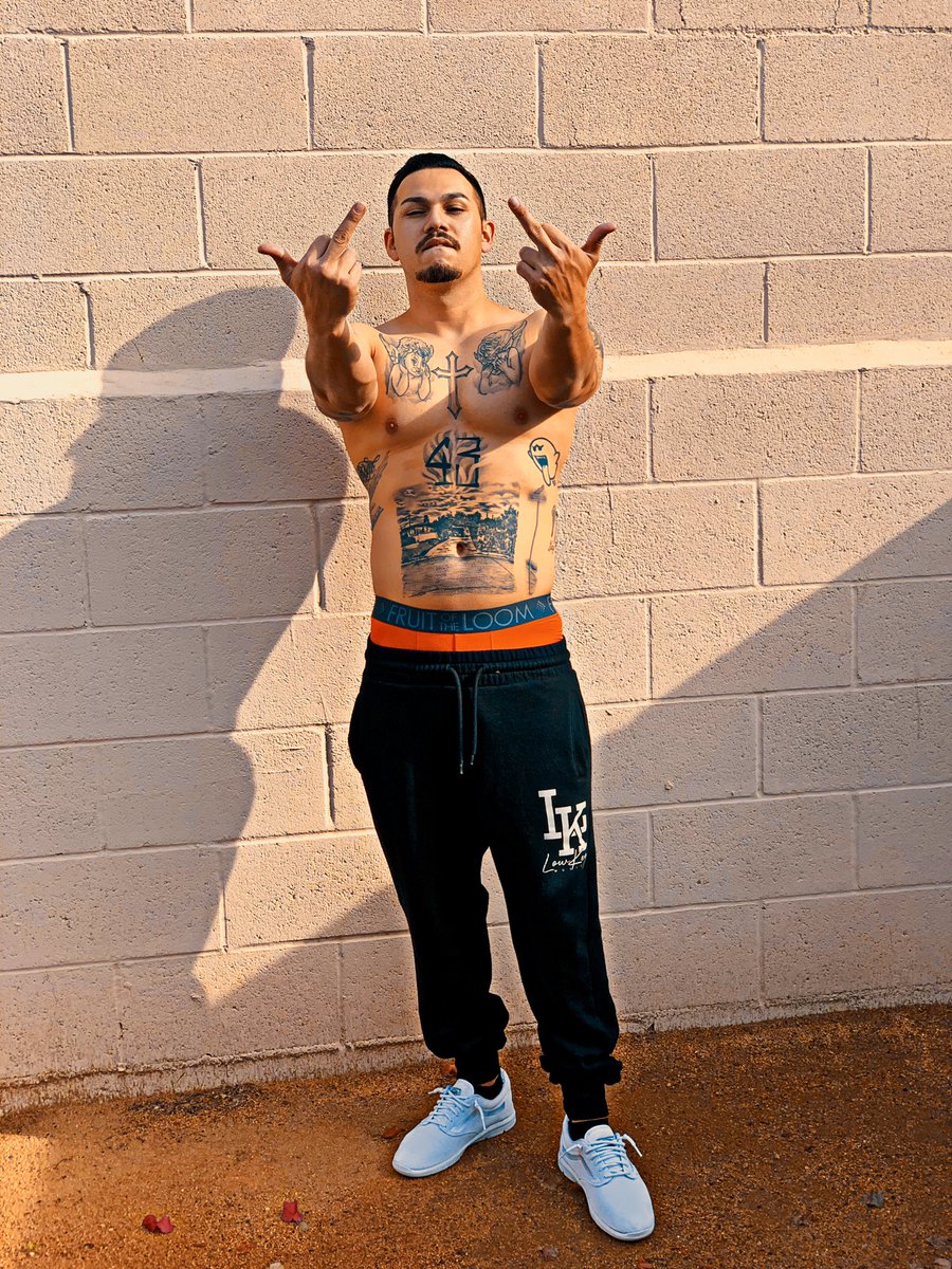 Lowkey_4real's tweet image. 𝓟𝓸𝓸𝓻 ᵇᵘᵗ 𝓡𝓲𝓬𝓱.

#lowkeysaidit #lowkeymusic #thedevilscartel #myempire #followme #joinmyteam #2020vision #indio #leader #mexican #brownpower #brownwavez #famo #realmoves #organic #myszn #xmas #cartoon #prettyugly #uglybutreal #poorbutrich #cartoonedits