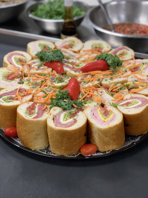 DorisMarket's tweet photo. Too caught up in Christmas carols to remember that you're hosting New Year's Eve this year? No need to worry! Stop into Doris Italian Market to grab some delicious subs that all your guests will enjoy!

#dorisitalianmarket #market #food #recipe #delicious #foodtips #italian https://t.co/AtvUHYOnD6