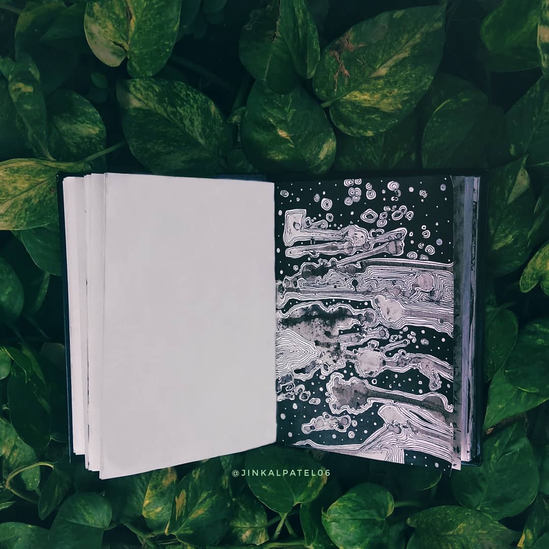 PJinkal's tweet photo. 3/46 #untitledart

#nocopyrightintended #artworknow #finelinerart #lineart #doodle #doodleartist #doodlelove #lineartist #drawingoftheday #sketchbook #sketchbookart #journaling #inkedartgroup #dowhatyoulove #dotworknow #penandinkalliance #drawinblack #textiledesign #textileart https://t.co/i644bSZFAs
