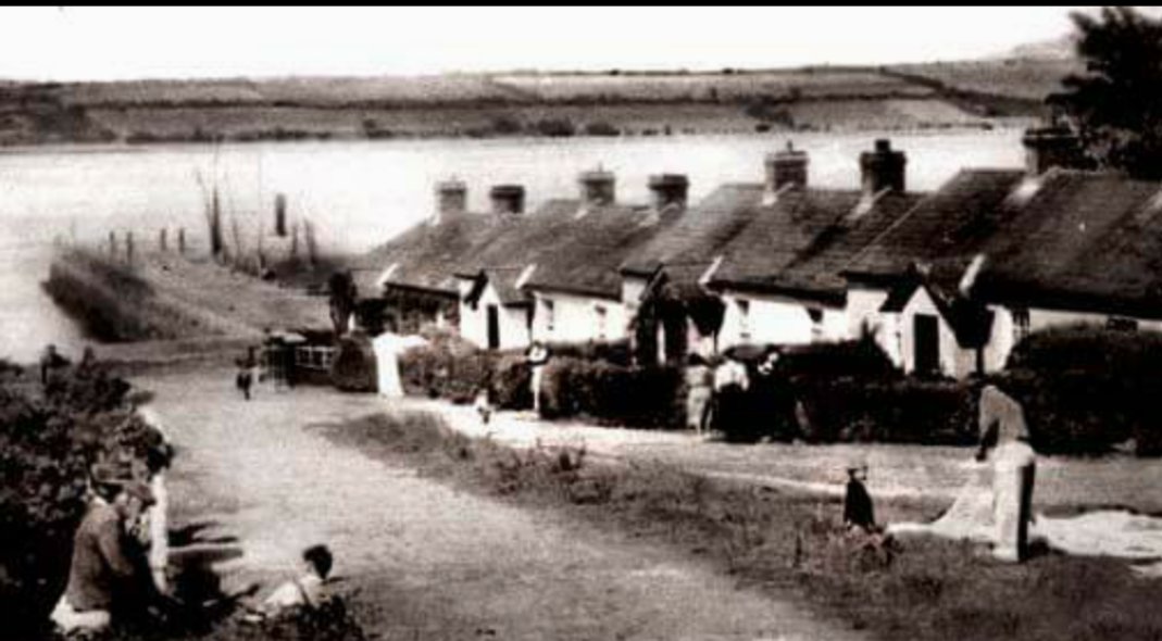 IrishSmuggling's tweet photo. A 19th century image of my home village of Cheekpoint #Waterford where my interest in all things maritime started https://t.co/UpmvLdYcbc