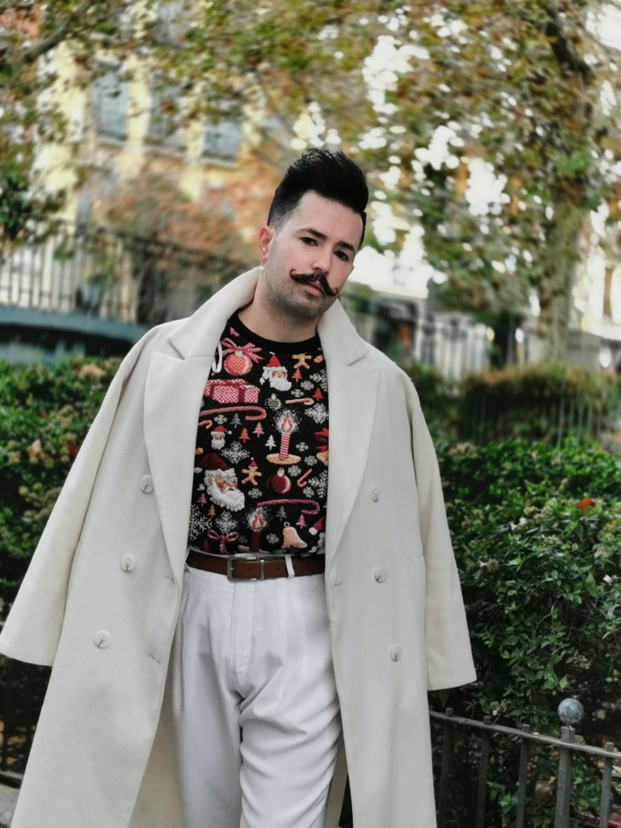 johnvonteesse's tweet photo. 🎅Xmas🎅 by @dulceida #dulceida #primark #nice #nicemen #instagay #instafashion #mustache #wiw #model #moda #hothothot #gay #menwithclass #menstyle #style #mensfashion #menswear #preppystyle #trendy #influencer #picoftheday #menslook #beard #dapper #gentleman #dandy #instagramers https://t.co/s7Eh7obHQx