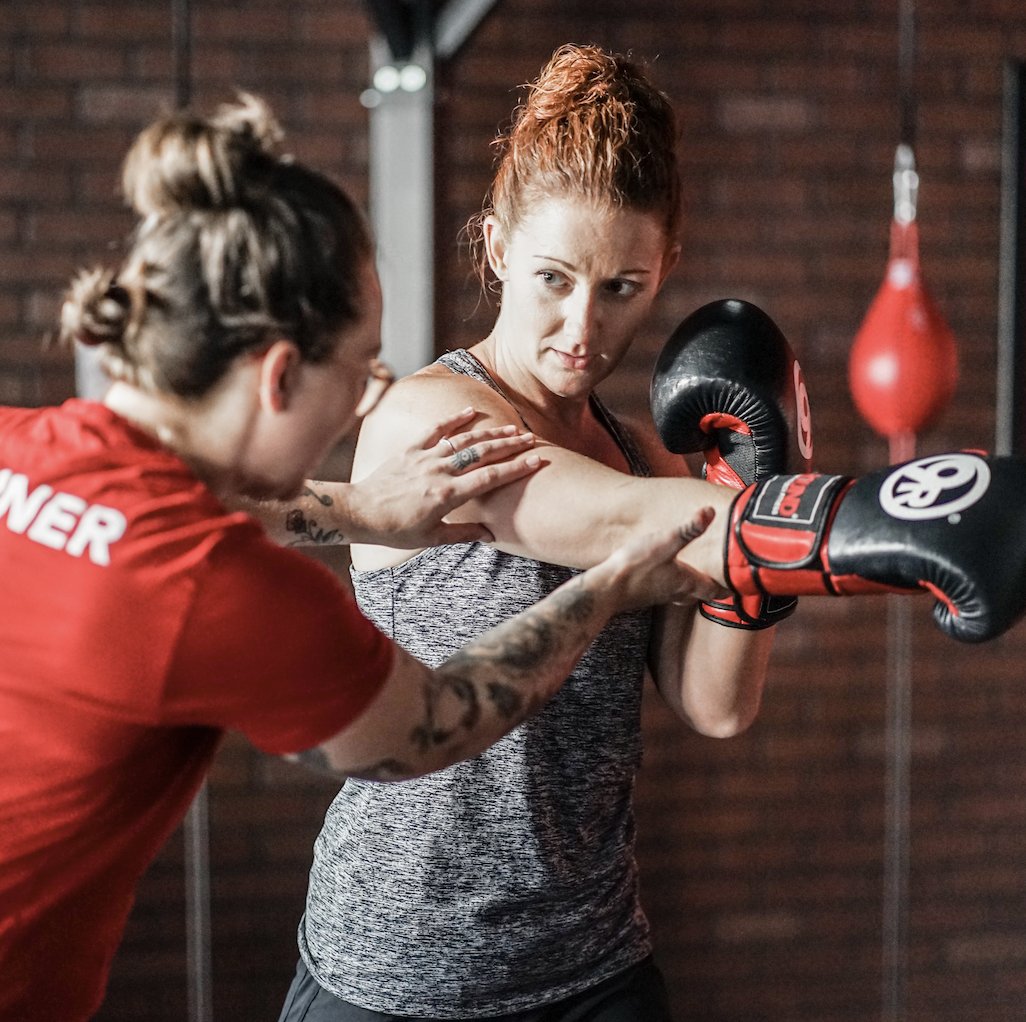 9Round's tweet photo. From sharing encouraging words to making sure you are using correct form, your 9Round Trainer is always there to support you! Say "thank you" by replying and giving your trainers a shoutout!
#9Round #Trainer #9RoundTrainer #Fitness #Workout #9RoundNation https://t.co/WgQoSquJUd