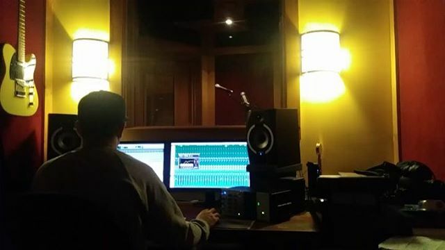 BusyBars's tweet photo. Been mining #newmusic . Get your #mixing done by @mertzmusic . The man is the truth.
#busybars #busybarshiphop #busybarsmusic #hiphop #neonmusicentertsinment #bars #rap #rapper #rapping  #emcee #emceeing #fire #hiphopshit #bostonhiphop #music #musica #mu… https://t.co/XjrIDPPoEN https://t.co/QQ5I2IqKzI