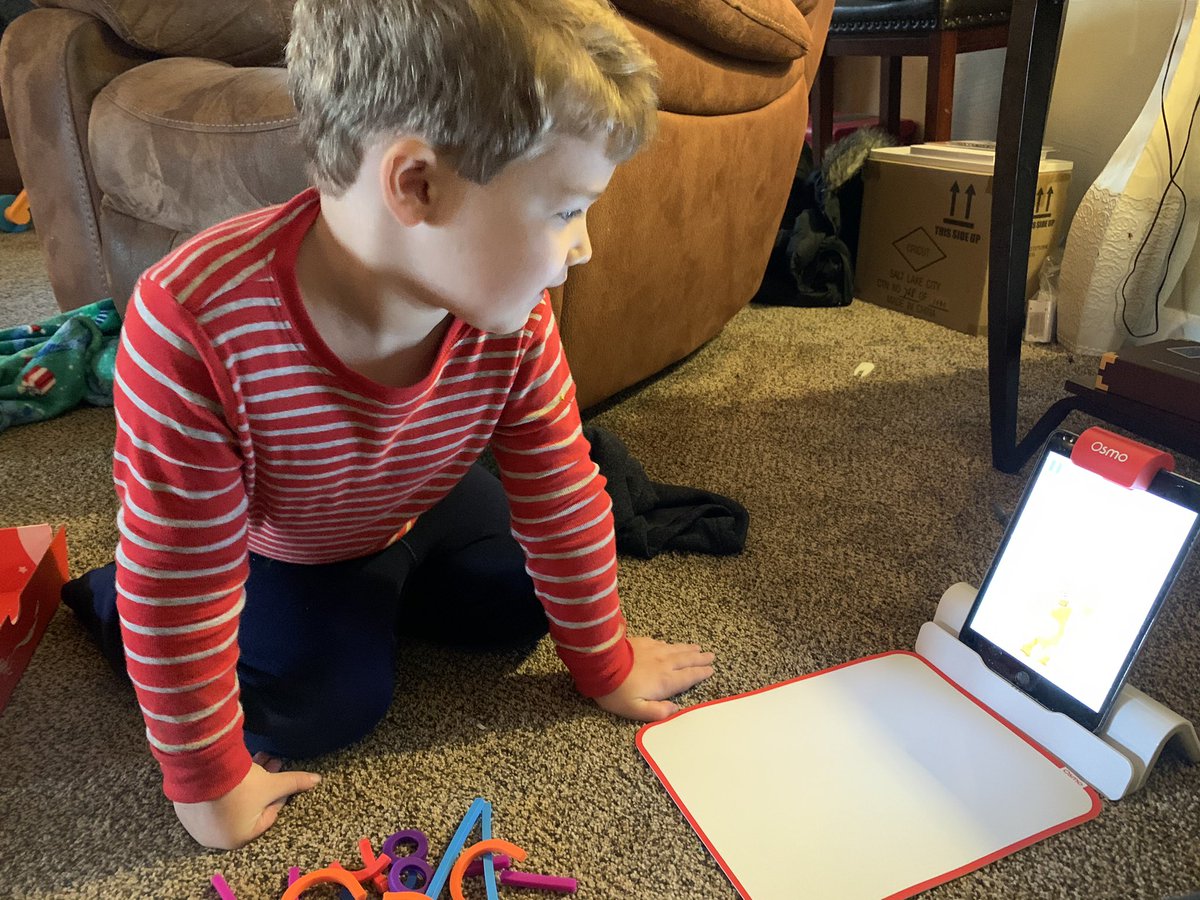 BloominKinders's tweet photo. Learning fun @PlayOsmo #Osmonaut #MerryChrismas #littlelearner https://t.co/DwWByQQnd1