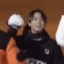 agustdif's tweet photo. the way they threw a small chunk of snow then there's jungkook https://t.co/Ifd0OrjJF0