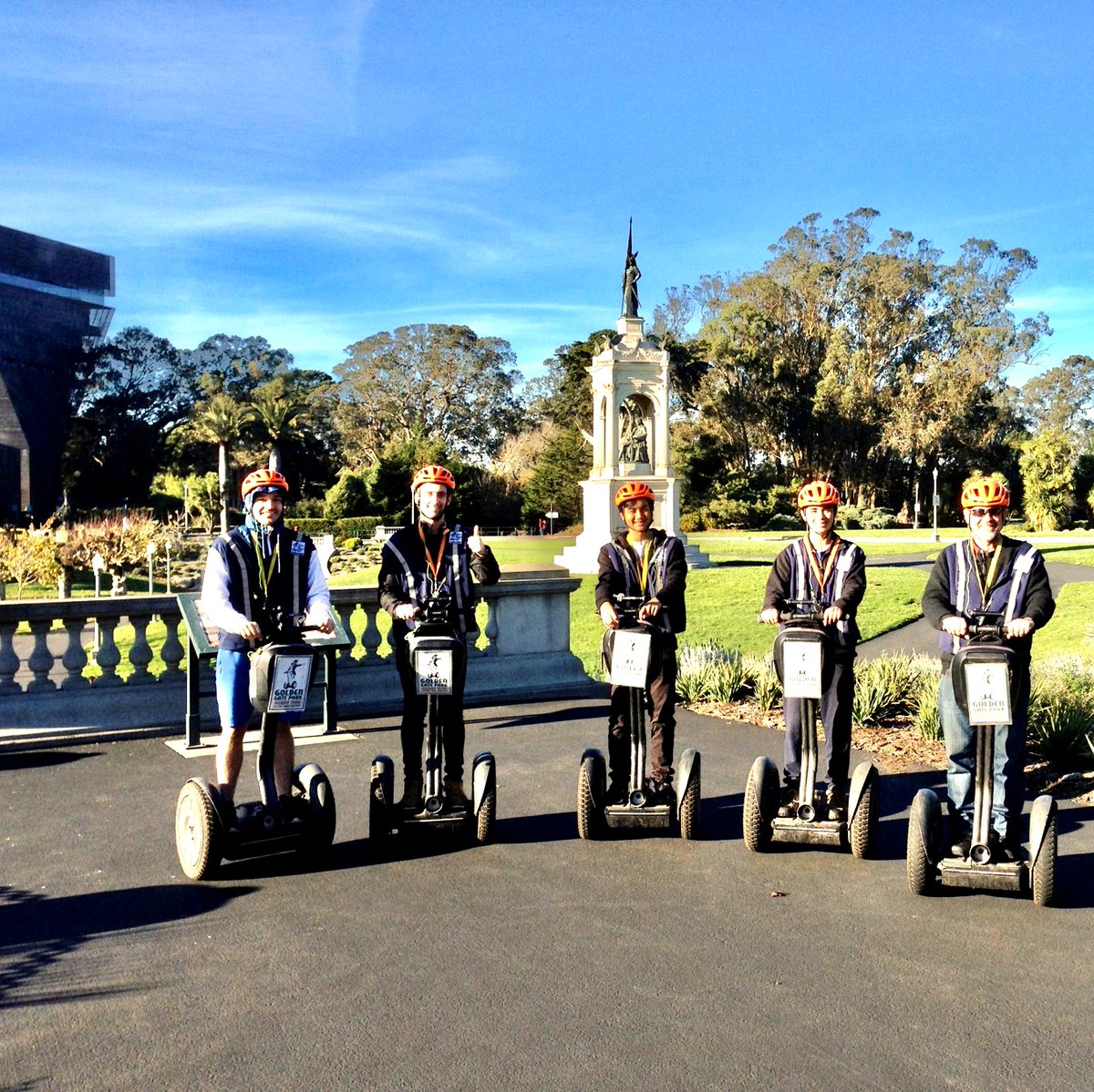 SFSegway's tweet photo. Get outside with the family this New Year, WINTER ☃️ 

415-474-3130 for reservation https://t.co/VWiq3fIBZd⁠

#sfholidays #besttoursf #sfdecember #sfwinter #sfnewyears #sfjanuary #newyearsinsf #streetsofsf #bestdaysanfrancisco #sflocals #sftravel #sf #bayarea https://t.co/nDSsNgIOuI