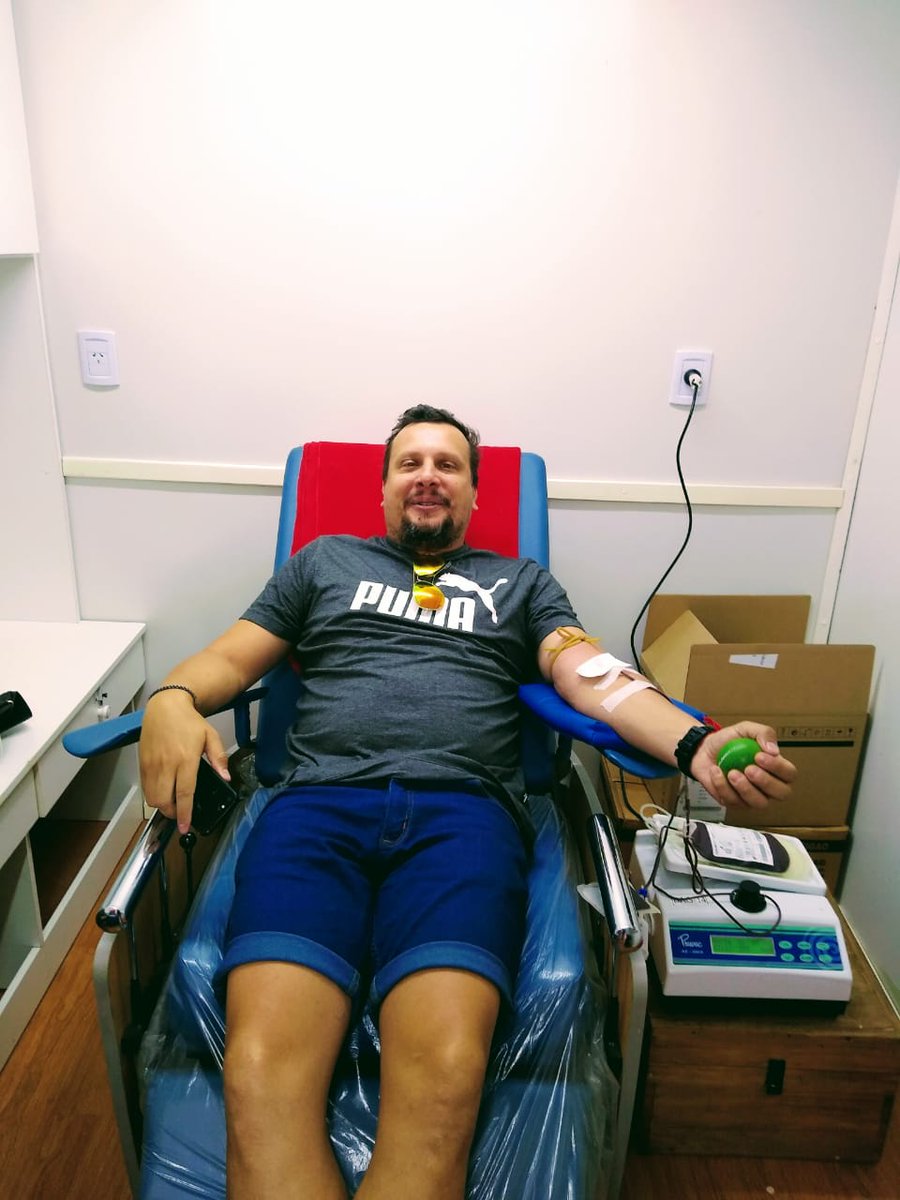 📌 Del Piano Fernando se acerco al Trailer de Hemodonación del Banco de Sangre a donar vida. 👏🏻👏🏻👏🏻
Sumate, estamos de lunes a viernes en la Plaza 9 de Julio de 9 a 13 horas. 🕘