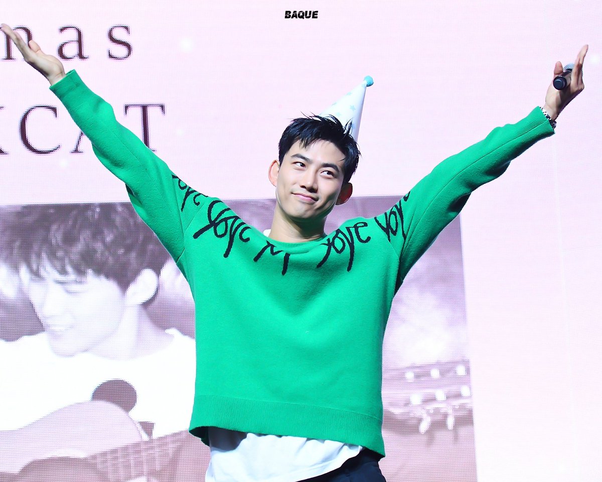 특별한 옥택연시⏰
오늘하루 전세계!!아니 우주 통틀어 가장 행복한 사람이길!!
#택연아생일축하해 💚💚🎁🎁
#ItsOnlyYouTaecyeon
#택연 #옥택연 #TAECYEON