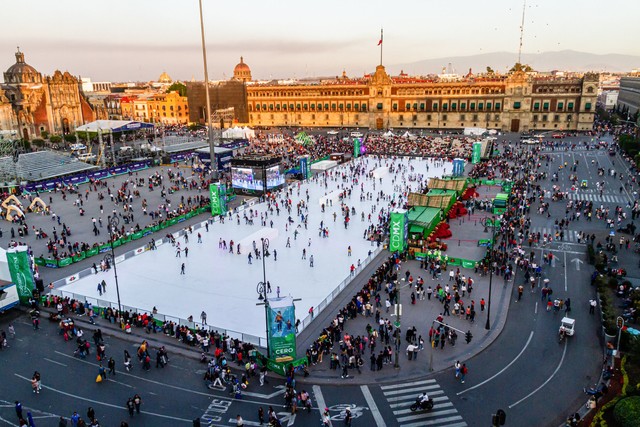 LabsRecovery's tweet photo. The world's largest eco-skating rink opens in Mexico City - World News
Last week, the Government of Mexico City announced it's opened the world’s largest eco-skating rink on the city’s central square known as Zócalo
https://t.co/IwDoZ0p4xu
#recoverylabs
#outdoorsports
#iceskating https://t.co/QEqRH4sZ63