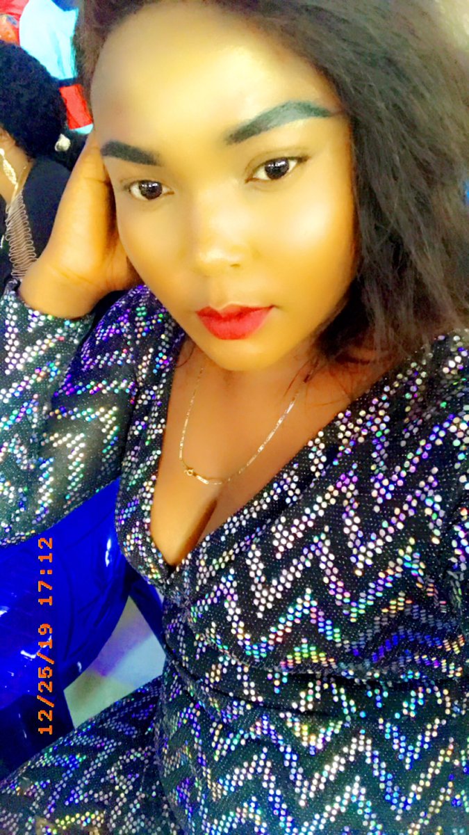 PrescyQueen's tweet photo. Merry Xmas and new year in advance ❤️❤️ https://t.co/uOZfzpHPdI
