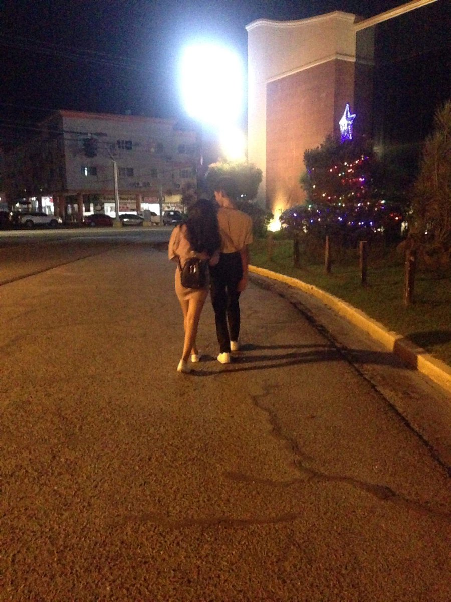 kleigangano's tweet photo. Bati na kami, gusto niya lang daw ng mcdo fries hihi 😘💕
#babybabe #12years #bonding #bwalk #thirdwheelsimich #hhwwperodiniyokitakasiwalatalaga #ayawniyaPDA #betterlucknexttime https://t.co/B8xK1OnSgv