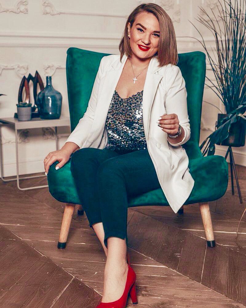 tv_levina's tweet photo. «Присядем на дорожку». 
Впереди -интереснейший маршрут под названием «2020 год».💥💥💥
С собой берём все самое лучшее, любимое, светлое, надежное и прекрасное!⭐️⭐️⭐️ https://t.co/9Qn5ESxZEq