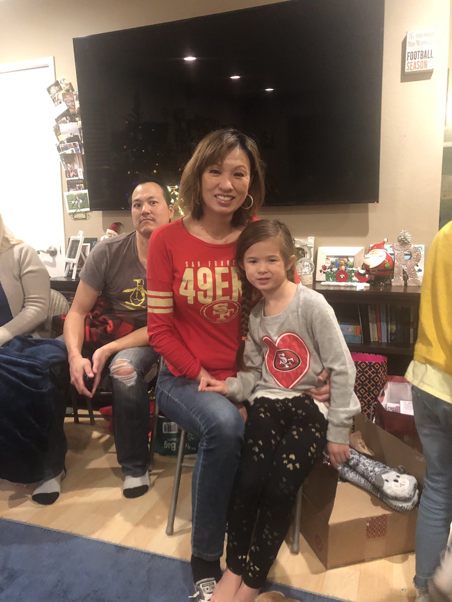 SharonChenTV's tweet photo. She really is my #minime now. #GoNiners! ๐๐๐
Don't mind the weirdo behind us, that's just my brother. Smh ๐คฆ๐ปโโ๏ธ
#siblings #gottalovehim #photobomber #mybug #Christmas #familytime #familytimebesttime https://t.co/kNWyicM1z6